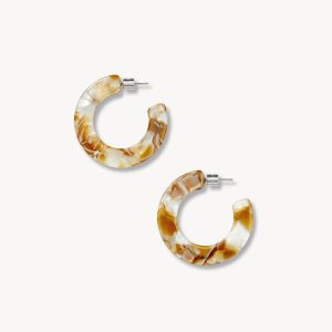 Kate Hoops in Baja Tortoise