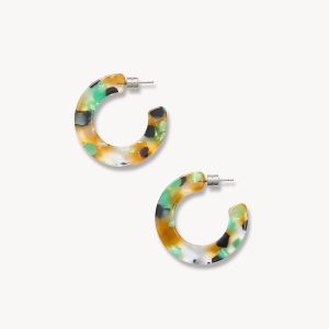 Kate Hoops in Lagune