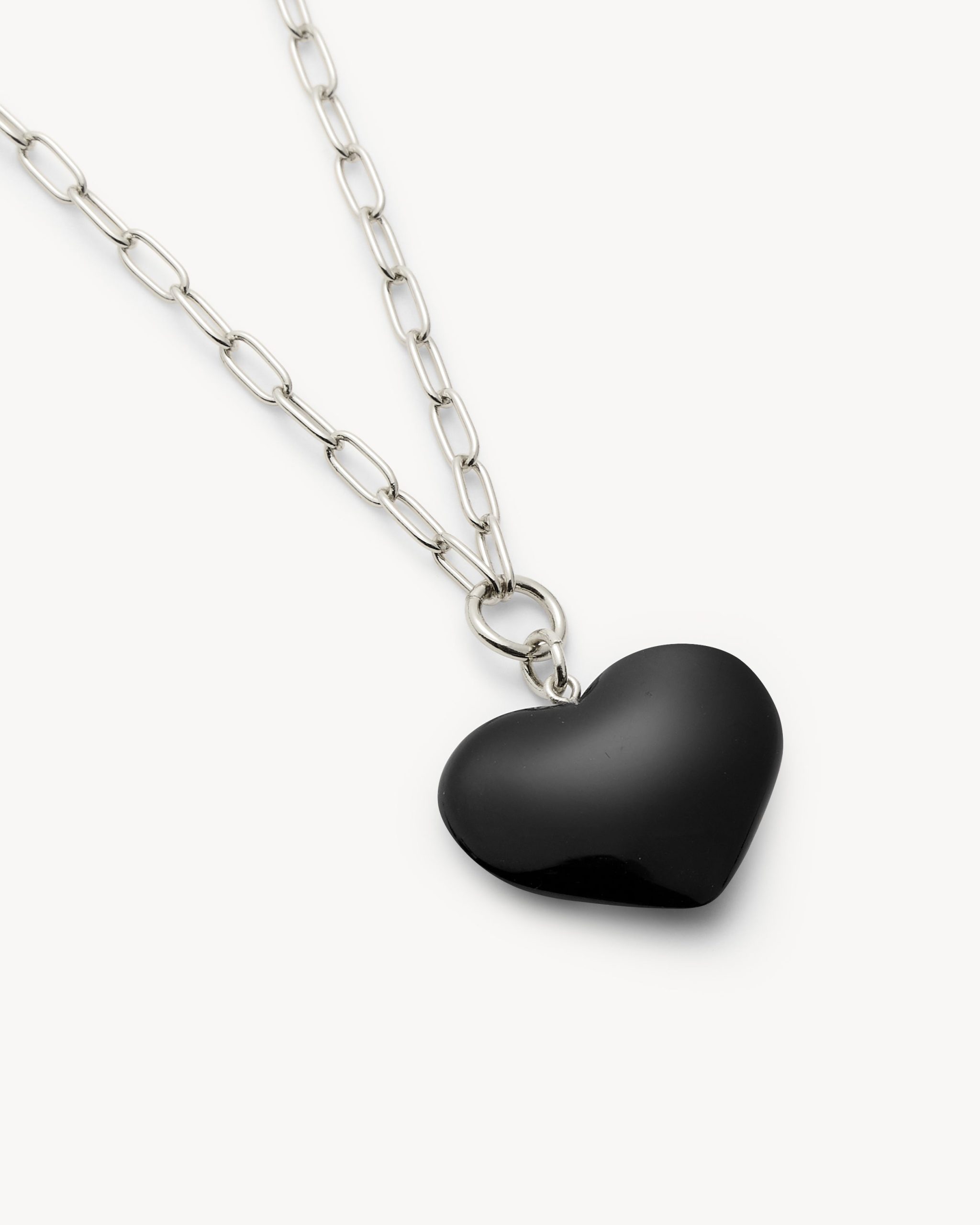 Midi Heart Pendant Necklace in Black - Image 4