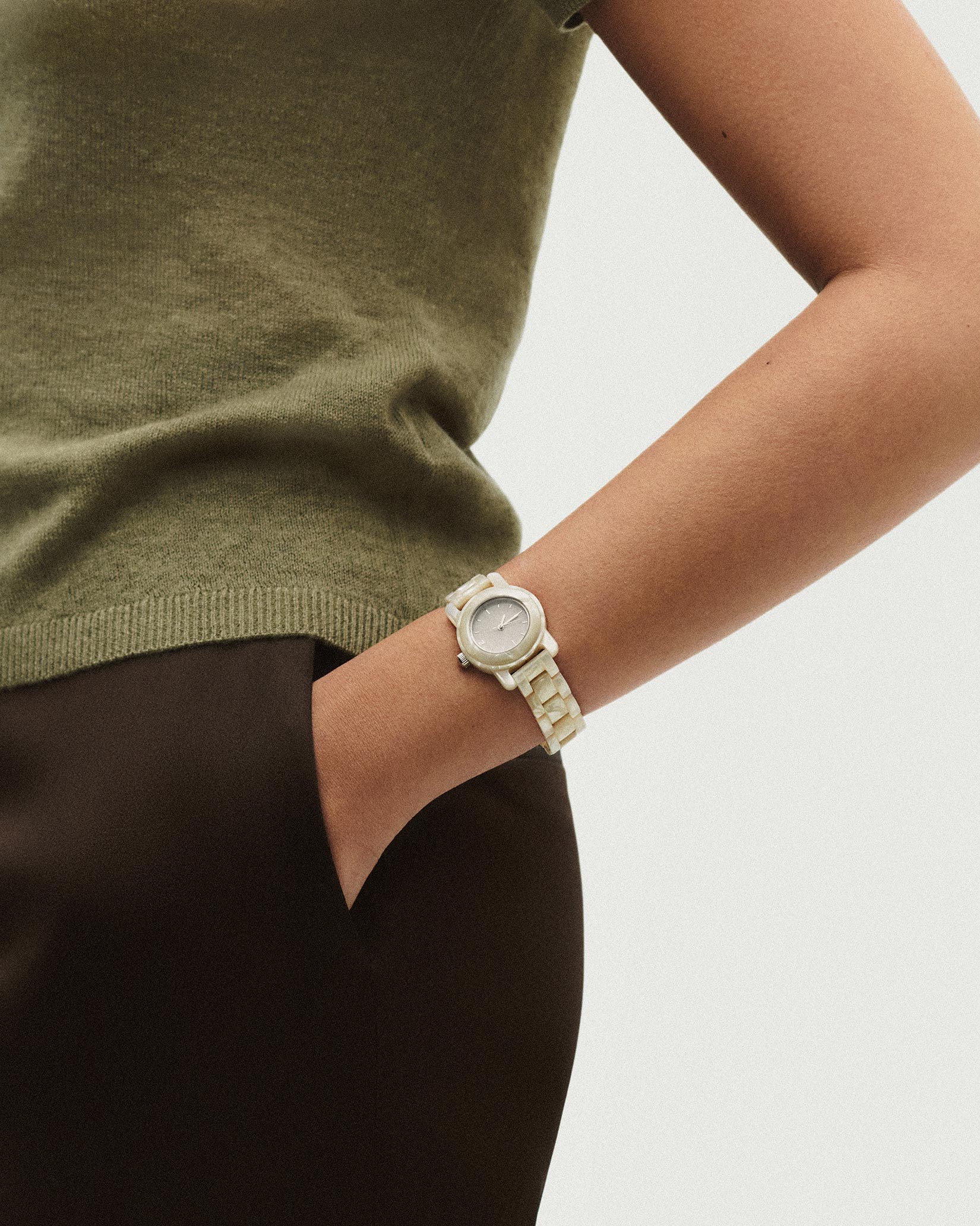 Mini Mono Watch in Midnight Horn - Image 4