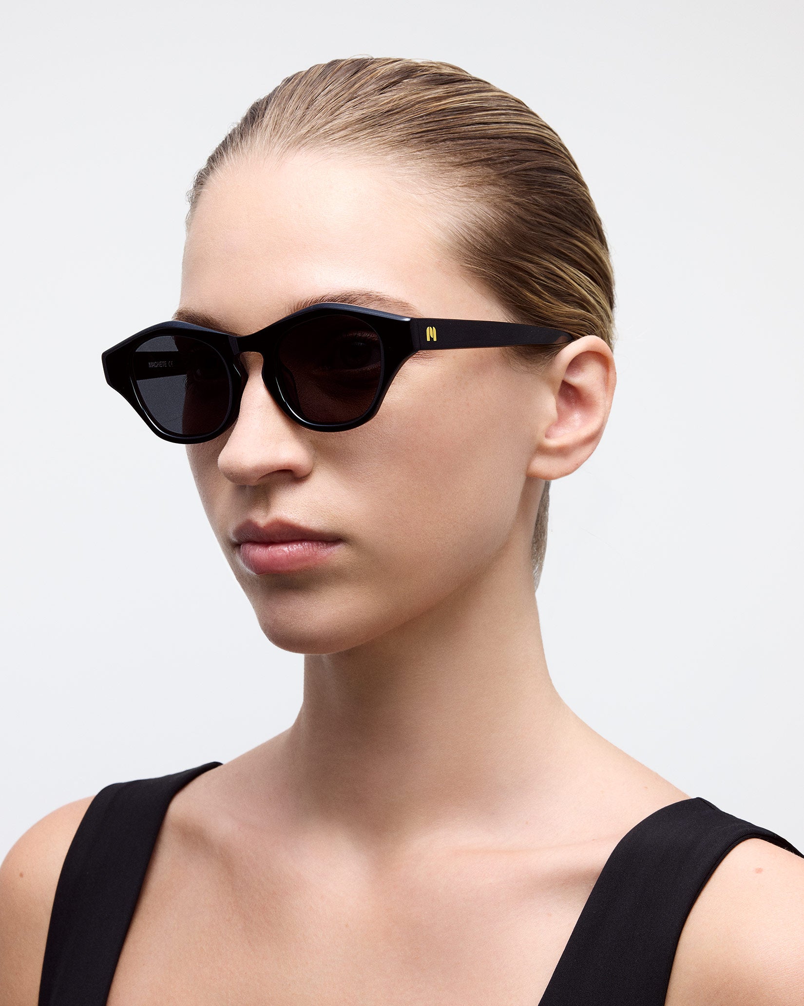 Olympia Sunglasses in Blonde Tortoise - Image 4