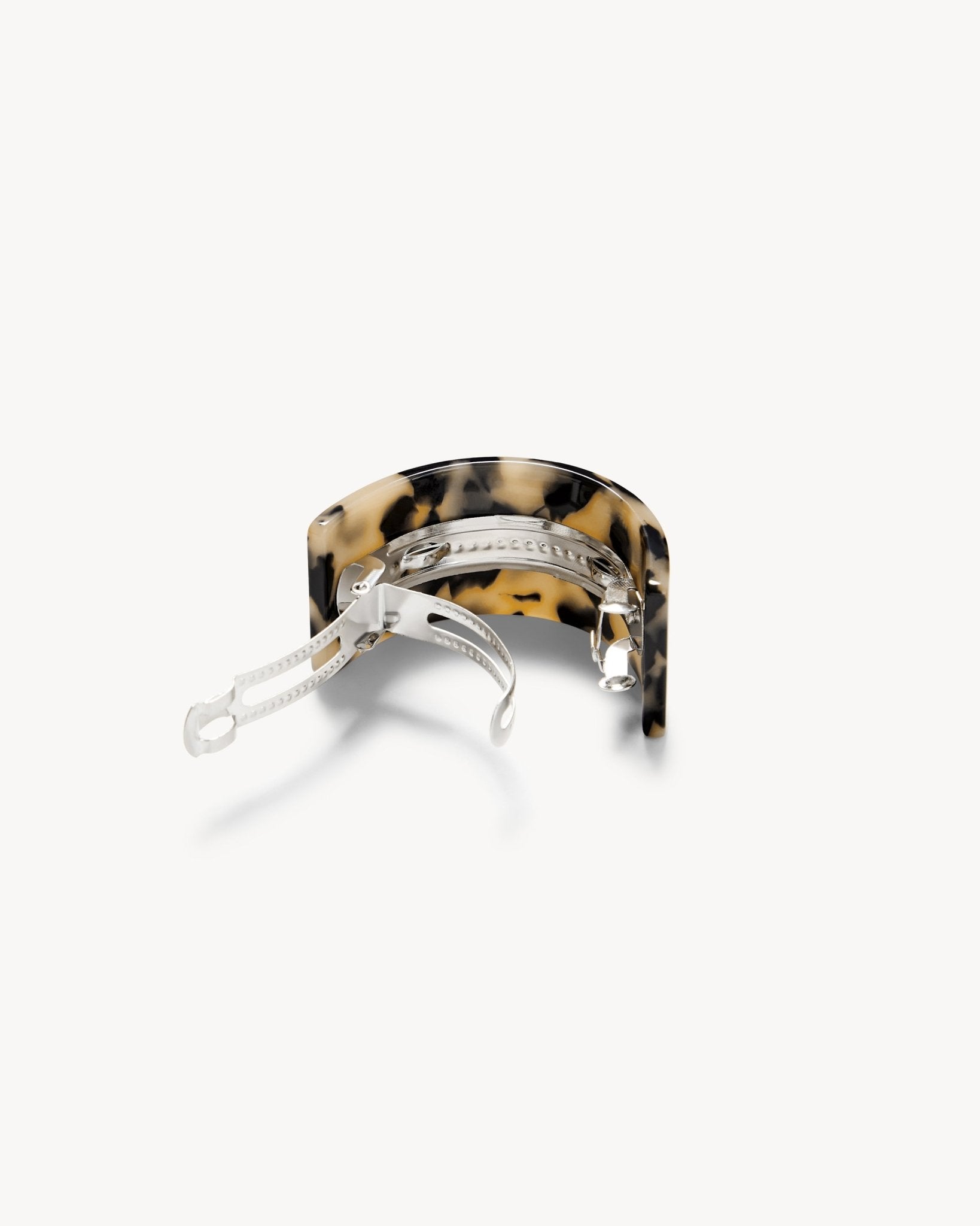 French Pony Barrette in Blonde Tortoise - Image 2