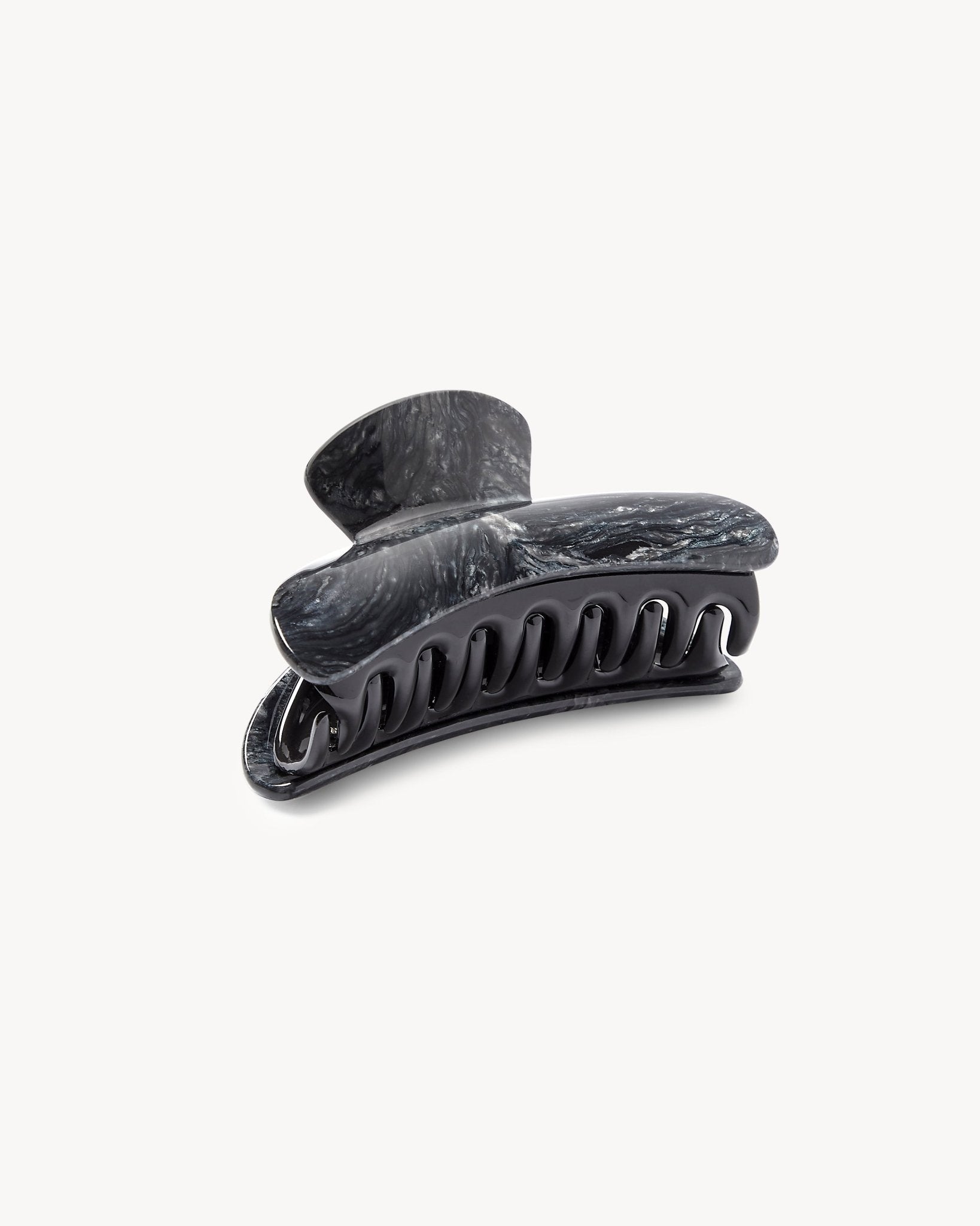 Grande Heirloom Claw in Obsidian - Image 3