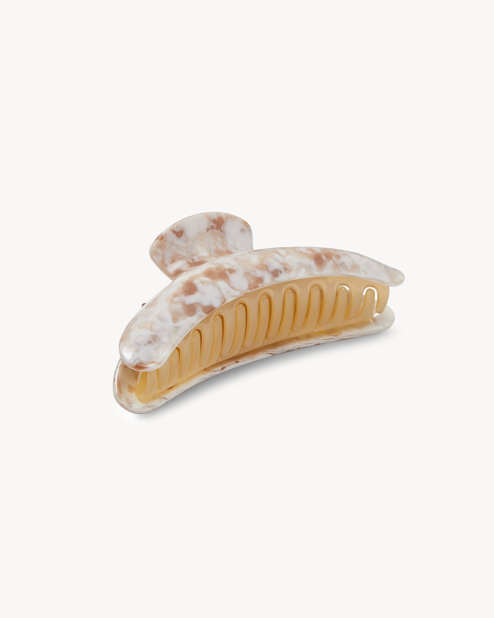 Jumbo Heirloom Claw in Dune - Image 3