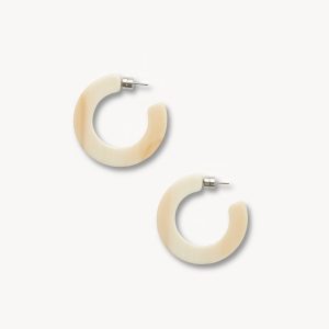 Kate Hoops in Alabaster