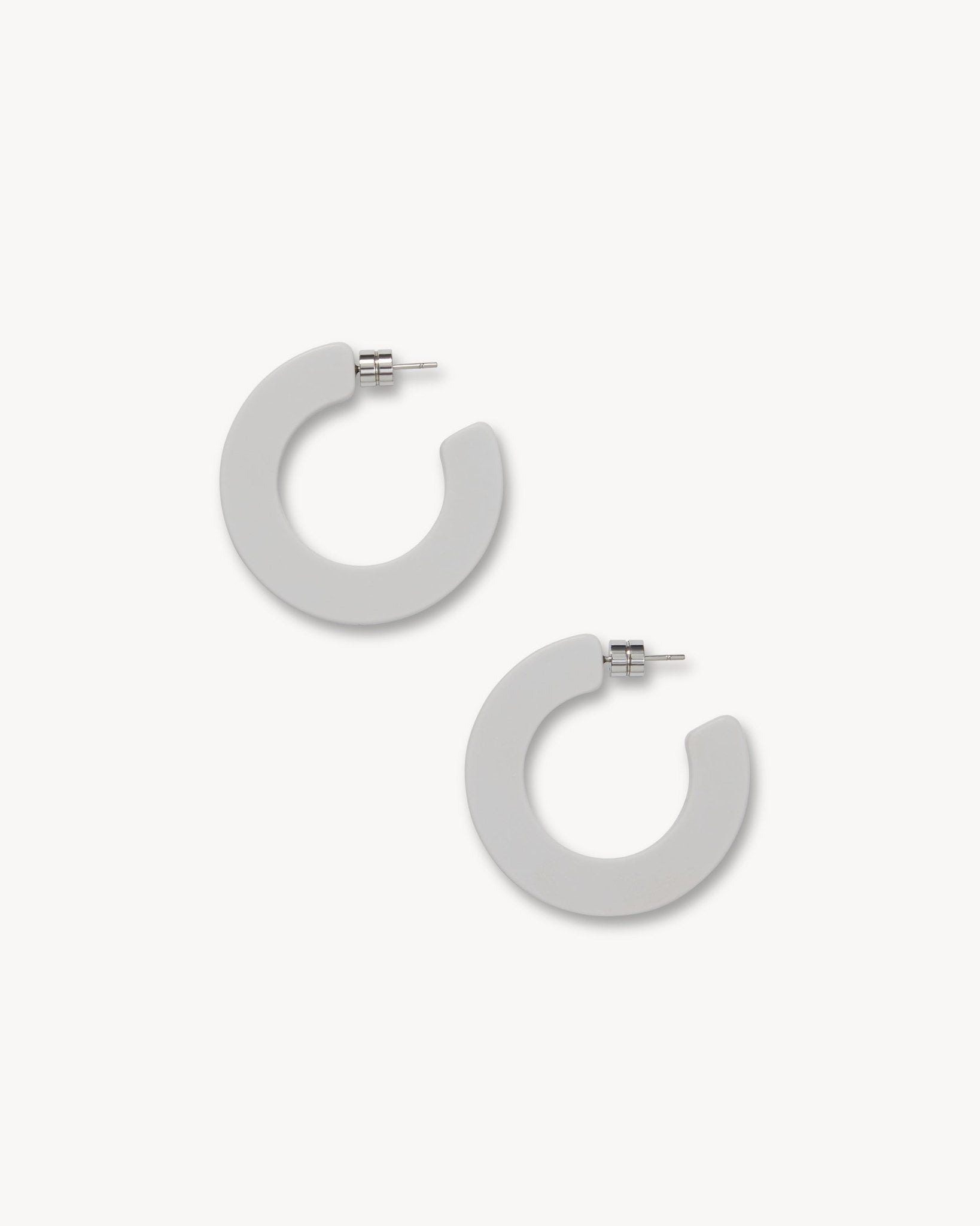 Kate Hoops in Light Grey Matte