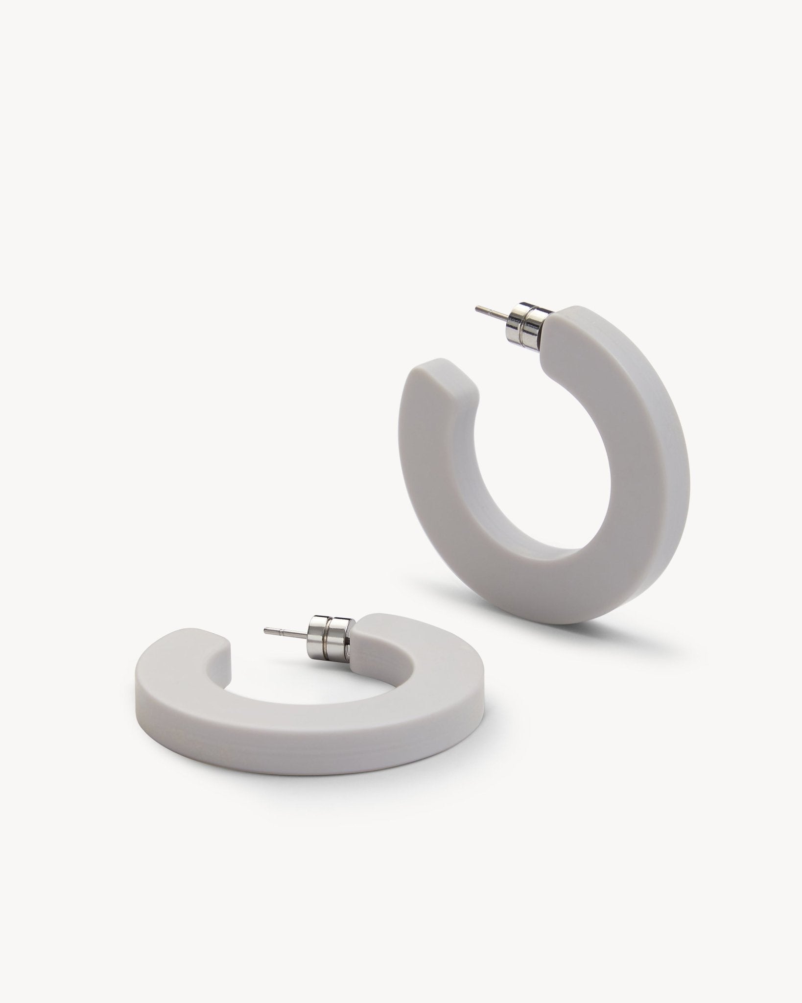 Kate Hoops in Light Grey Matte - Image 4