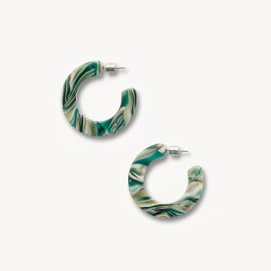 Kate Hoops in Stromanthe