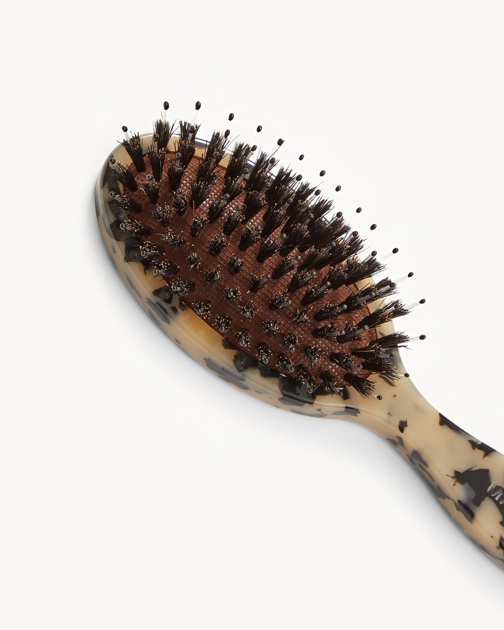 Travel Hair Brush in Blonde Tortoise - Image 2