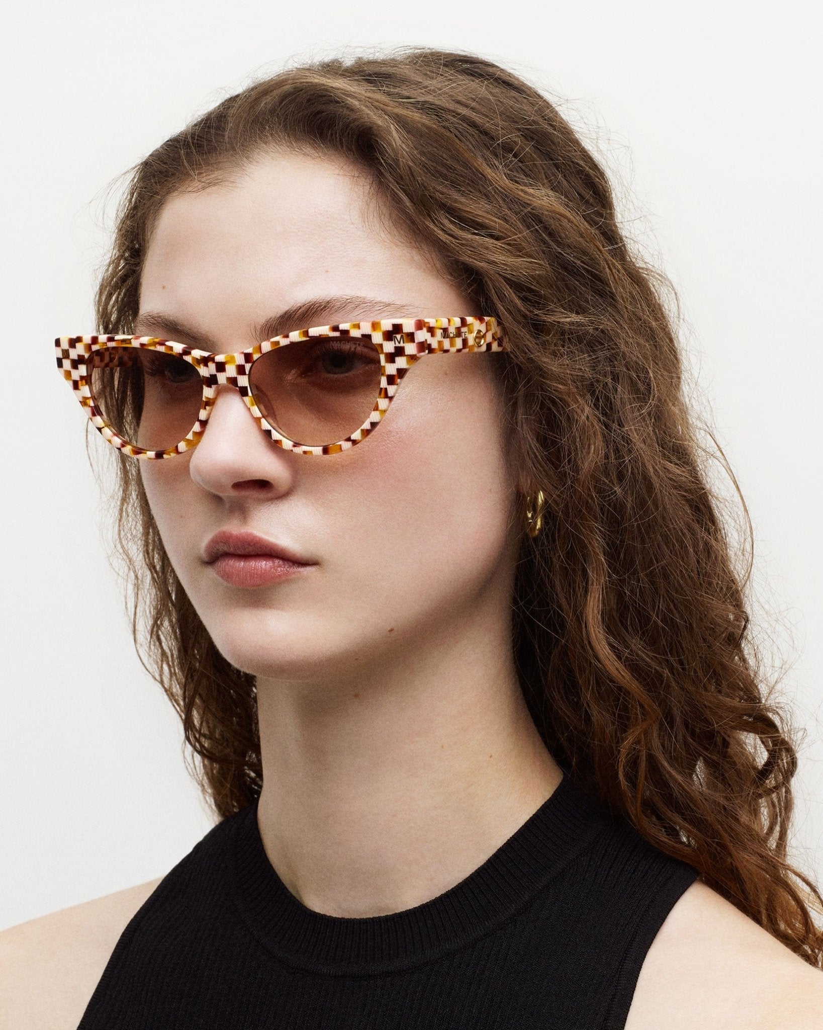 Suzy Sunglasses in Hazel - Image 2